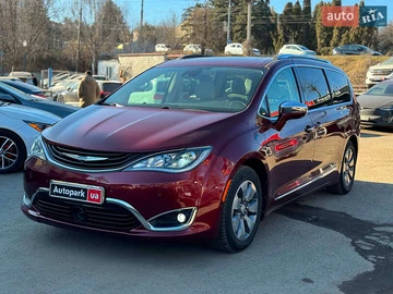 Авто Chrysler Pacifica 2017 № 8687547