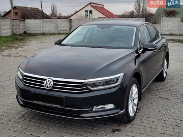 Авто Volkswagen Passat 2017 № 8687690