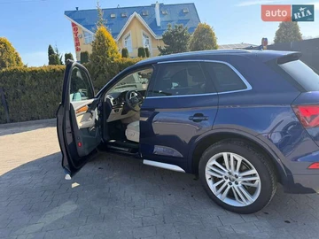 Авто Audi Q5 2017 № 8687701