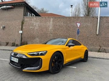 Авто Audi Rs E-Tron Gt 2023 № 8687746