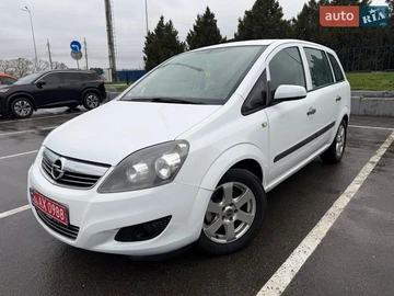 Авто Opel Zafira 2010 № 8688044