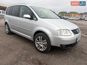 Авто Volkswagen Touran 2006 № 8688050