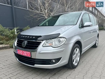 Авто Volkswagen Touran 2007 № 8688067