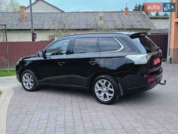 Авто Mitsubishi Outlander 2013 № 8688302