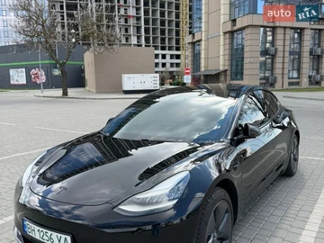 Авто Tesla Model 3 2020 № 8688446