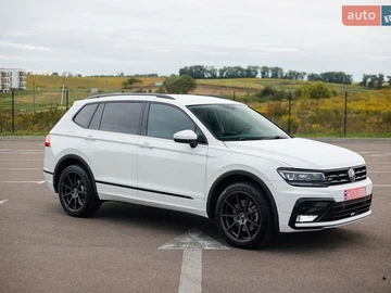 Авто Volkswagen Tiguan 2019 № 8688483