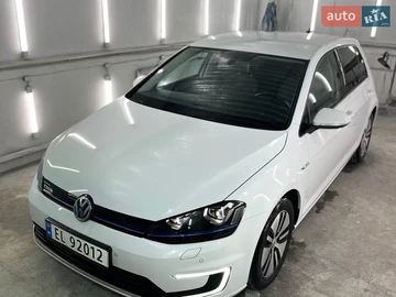 Авто Volkswagen E-Golf 2016 № 8688987