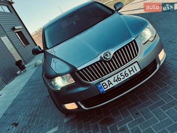 Авто Skoda Superb 2009 № 8689062