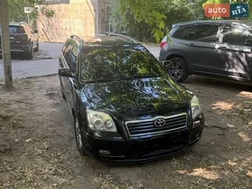 Авто Toyota Avensis 2004 № 8689212