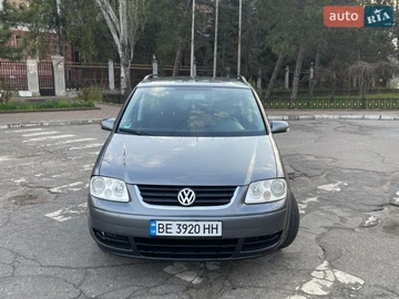 Авто Volkswagen Touran 2006 № 8689235