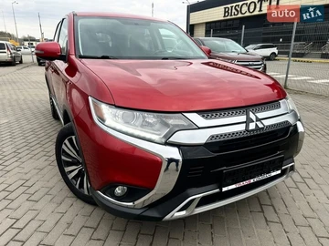 Авто Mitsubishi Outlander 2020 № 8689354