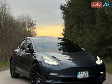 Авто Tesla Model 3 2023 № 8689390