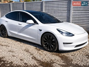 Авто Tesla Model 3 2023 № 8689661