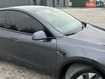 Авто Tesla Model Y 2023 № 8689788