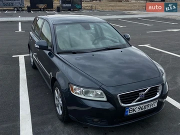 Авто Volvo V50 2009 № 8689871
