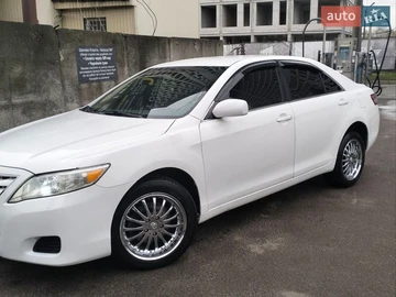 Авто Toyota Camry 2010 № 8690026