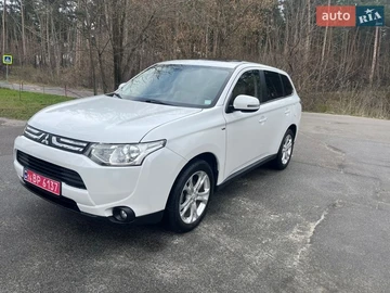 Авто Mitsubishi Outlander 2013 № 8690199