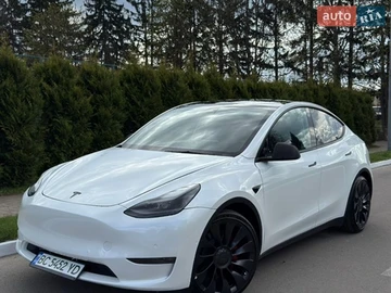 Авто Tesla Model Y 2022 № 8690248