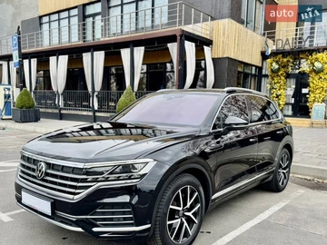 Авто Volkswagen Touareg 2021 № 8690269