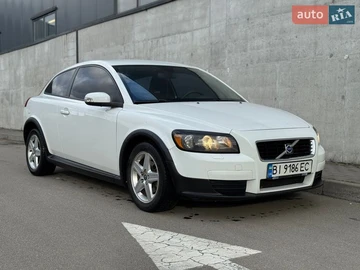 Авто Volvo C30 2008 № 8690488