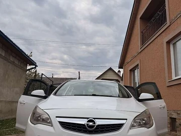 Авто Opel Astra 2011 № 8690492