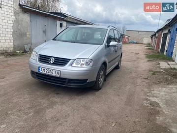 Авто Volkswagen Touran 2004 № 8690642