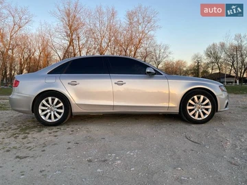 Авто Audi A4 2011 № 8690721