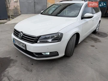 Авто Volkswagen Passat 2010 № 8690725