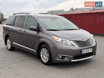 Авто Toyota Sienna 2015 № 8690974