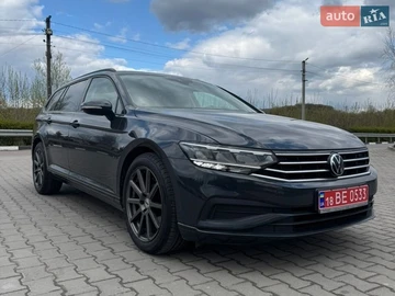 Авто Volkswagen Passat 2021 № 8691004
