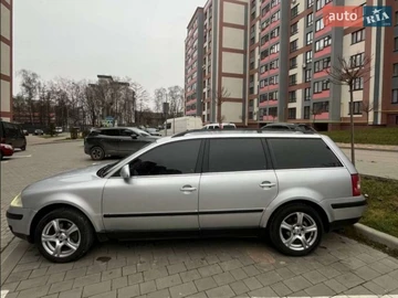Авто Volkswagen Passat 2004 № 8691212
