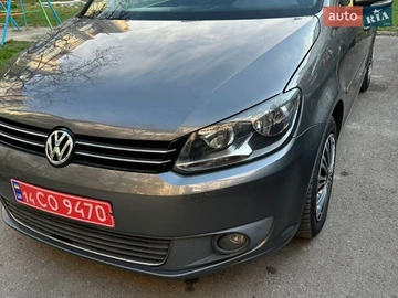 Авто Volkswagen Touran 2011 № 8691277