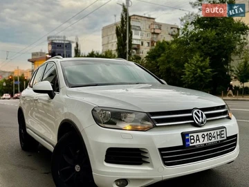Авто Volkswagen Touareg 2012 № 8691511