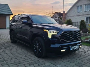 Авто Toyota Sequoia 2023 № 8691757