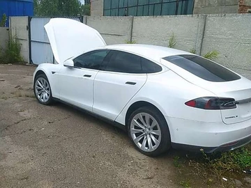 Авто Tesla Model S 2016 № 8692131