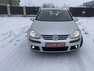 Авто Volkswagen Golf 2004 № 8692285
