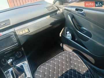 Авто Volkswagen Passat 2007 № 8692333
