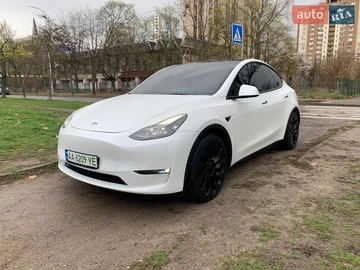Авто Tesla Model Y 2022 № 8692427