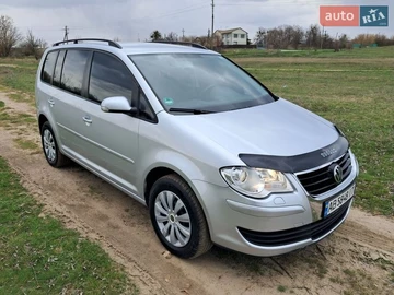 Авто Volkswagen Touran 2006 № 8692863
