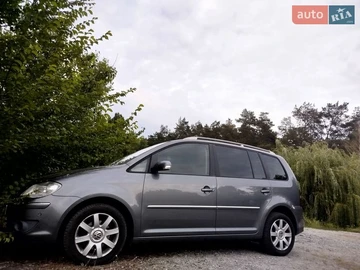 Авто Volkswagen Touran 2007 № 8692871