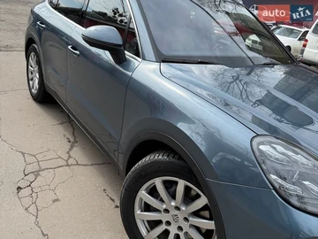 Авто Porsche Cayenne 2018 № 8693290