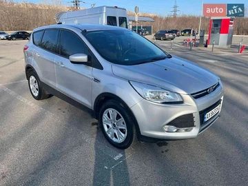Авто Ford Escape 2016 № 8693534