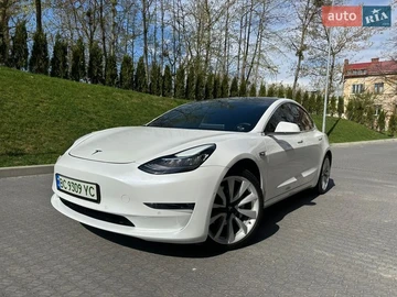 Авто Tesla Model 3 2019 № 8693574