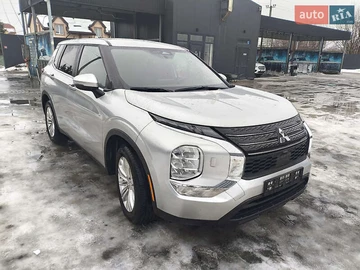 Авто Mitsubishi Outlander 2021 № 8693705