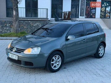 Авто Volkswagen Golf 2004 № 8693762