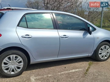 Авто Toyota Auris 2008 № 8693898