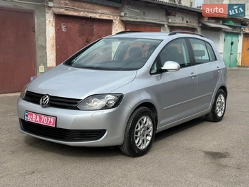 Авто Volkswagen Golf Plus 2010 № 8693910