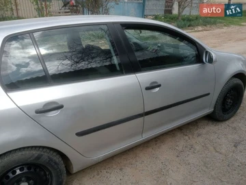 Авто Volkswagen Golf 2006 № 8694136