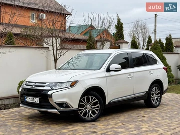 Авто Mitsubishi Outlander 2017 № 8694707
