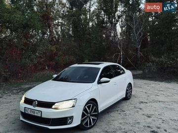 Авто Volkswagen Jetta 2015 № 8694897